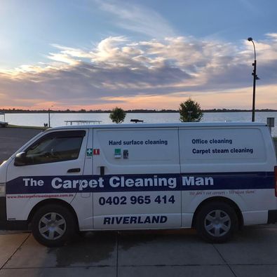 The carpet cleaning man